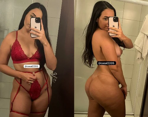 Morena hotwife em fotos pelada exibindo o corpão.