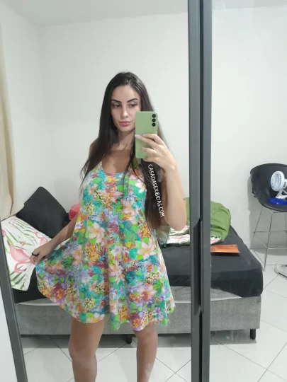 Vazou Victoria Camargo nua.