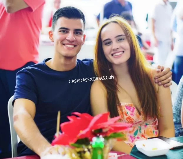 Corno vazou a esposa nua