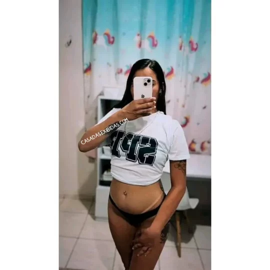 Minha esposa magrinha gostosa 