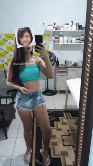 ninfeta casada nua
